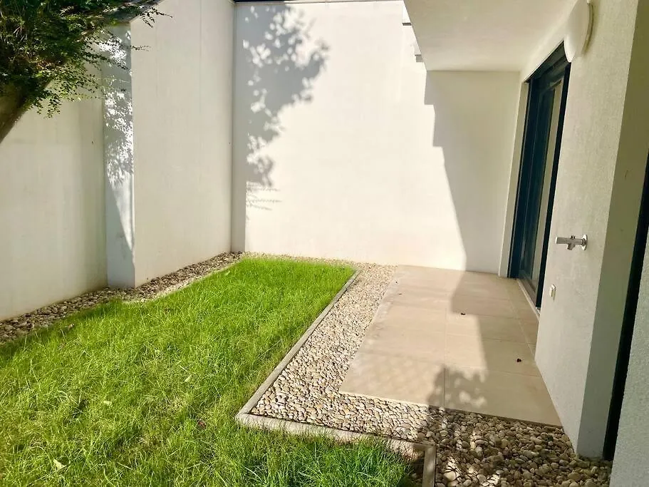 Stylish Modern Flat With Garden Lägenhet Wien